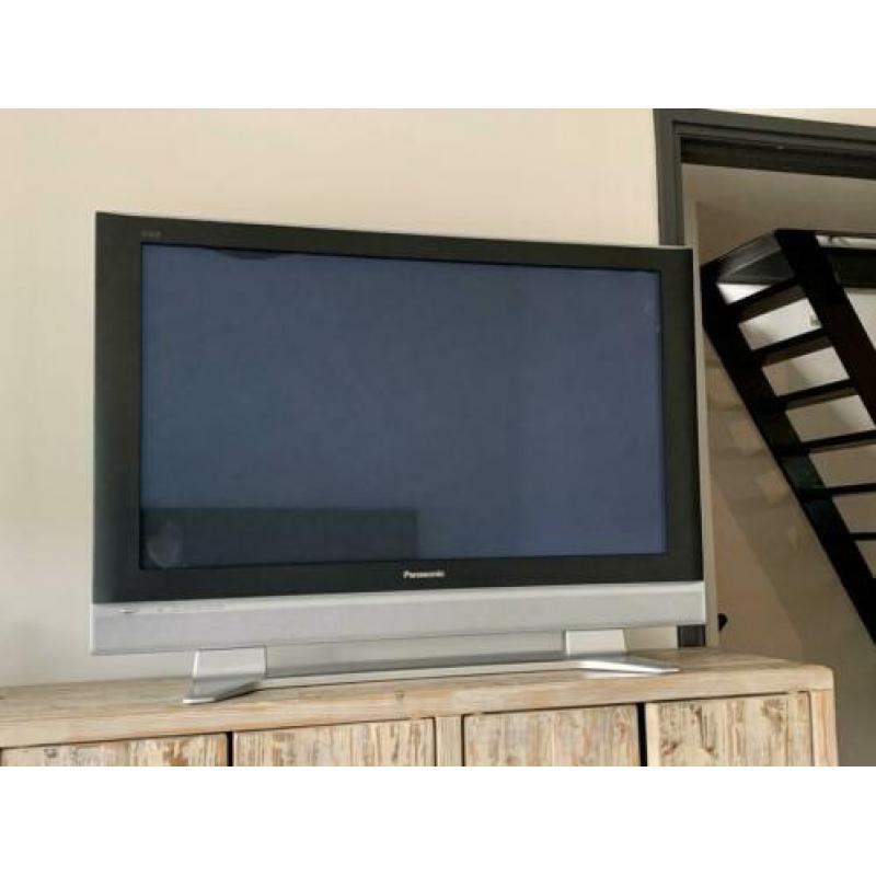 PANASONIC 42 inch PLASMA TV