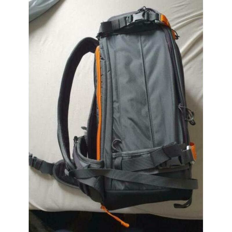 Lowepro Whistler BP 450 AW