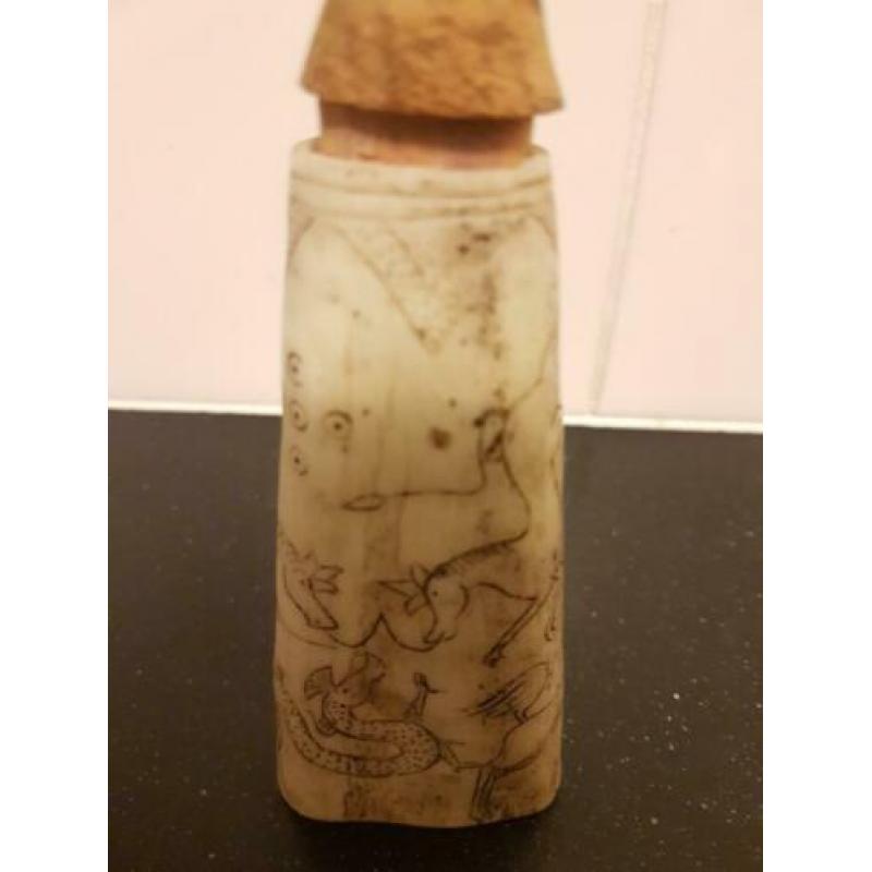 Poppetje van hout en been