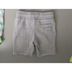 Vingino korte broek met sturdy shirt maat 98