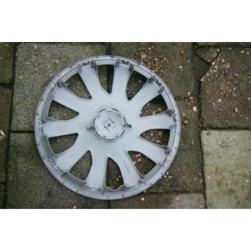 Wieldop Opel Vivaro 16 inch (Model 3)
