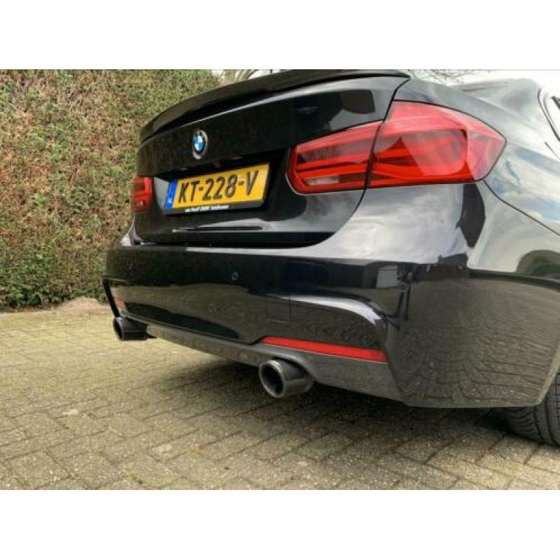 BMW M 330e Hybrid 2016 Zwart Full Opties 15% EX BTW!!!