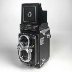 Yashica D 6x6 + tas + zonnekap + filter