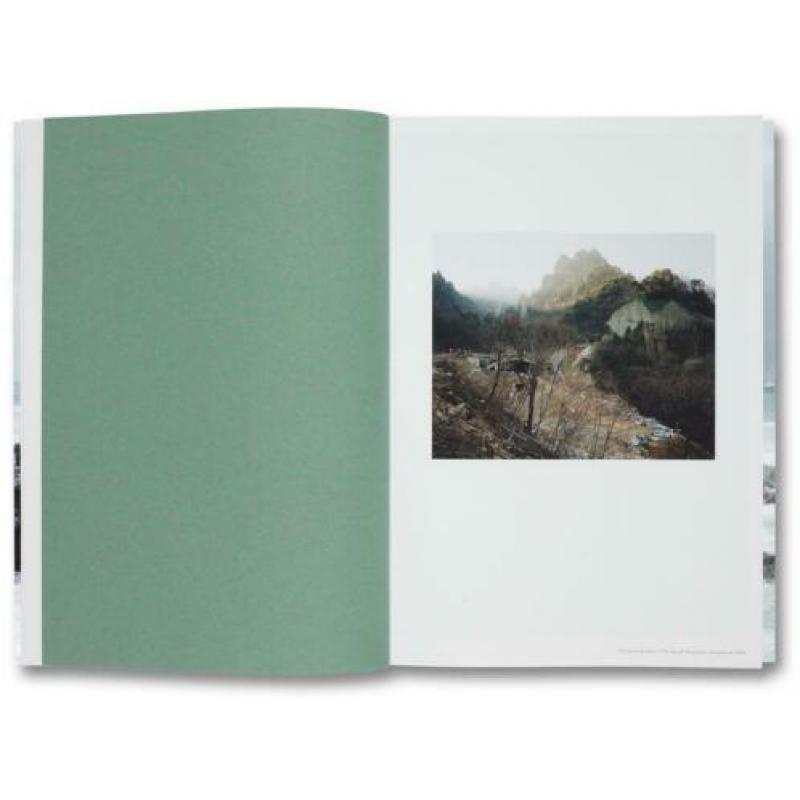 Thomas Struth - Nature & Politics