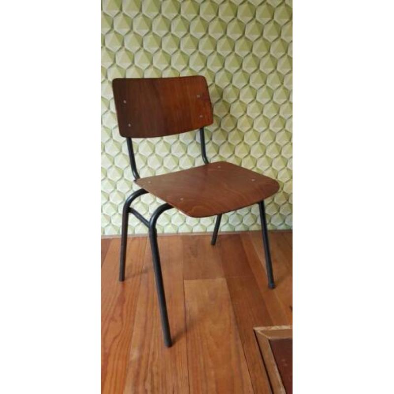 4 vintage schoolstoelen plywood Ahrend Cirkel