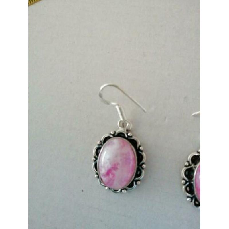 Prachtige handgemaakte 925z oorbellen met Rhodochrosite