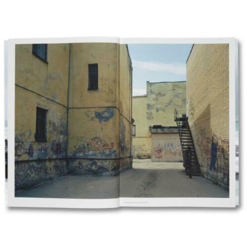 Thomas Struth - Nature & Politics