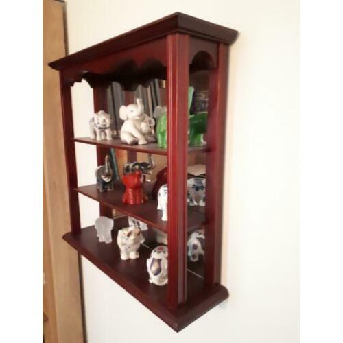 Prachtige OLIFANTEN + houten vitrine met spiegel