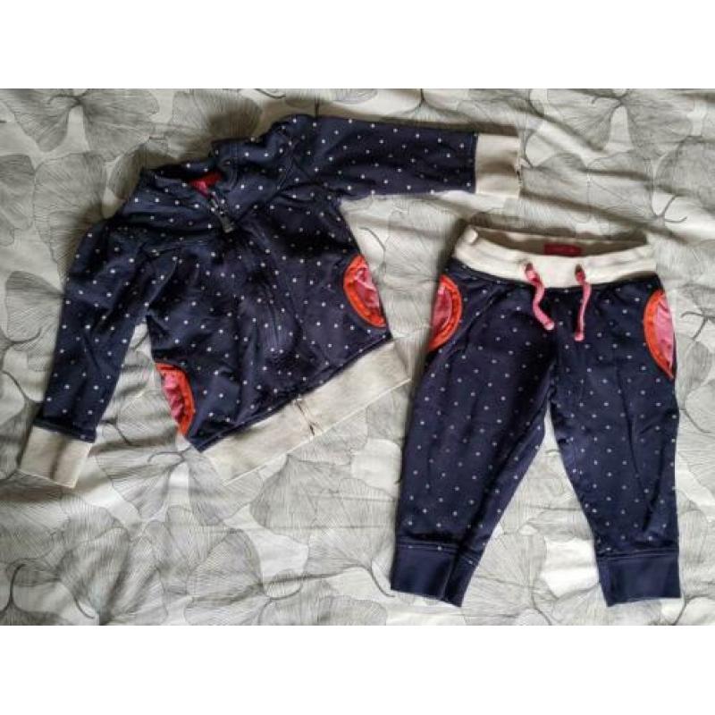 Hema joggingpakje donkerblauw met stippen, maat 80