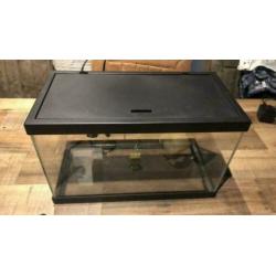 Aquarium met filter 40 cm breed 25 cm hoog