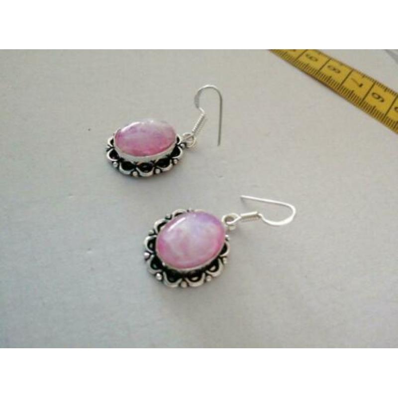 Prachtige handgemaakte 925z oorbellen met Rhodochrosite