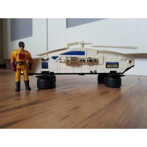 Mask action figure en voertuig