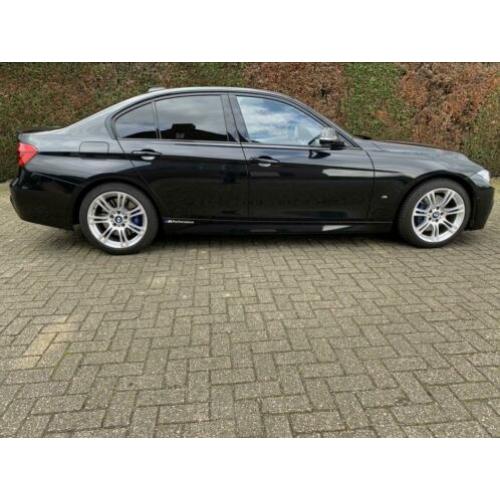 BMW M 330e Hybrid 2016 Zwart Full Opties 15% EX BTW!!!