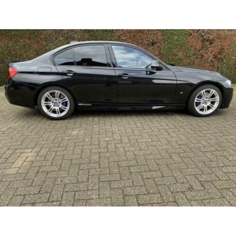 BMW M 330e Hybrid 2016 Zwart Full Opties 15% EX BTW!!!