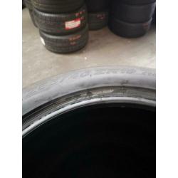 Pirellli P zero bijna nieuw 285-40-19 285/40R19 2854019