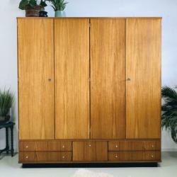 Vintage Deens design teak kledingkast vierdeurs jaren 60