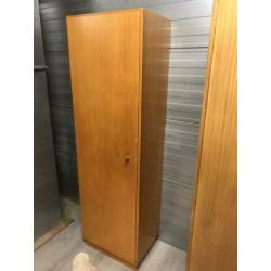 2 smalle vintage kledingkasten, hang en leg model. Jaren 60