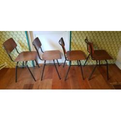 4 vintage schoolstoelen plywood Ahrend Cirkel