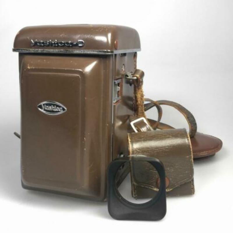 Yashica D 6x6 + tas + zonnekap + filter