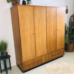 Vintage Deens design teak kledingkast vierdeurs jaren 60