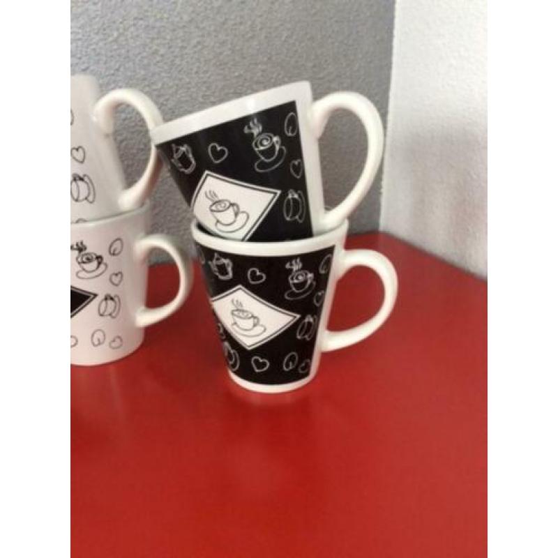 4 prachtige koffie bekers