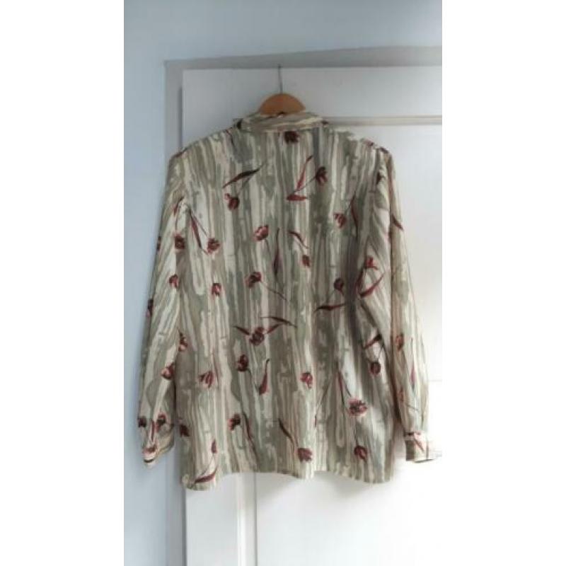 Pakket van 7 vintage blouses mt 46 zgan, evt. losse verkoop