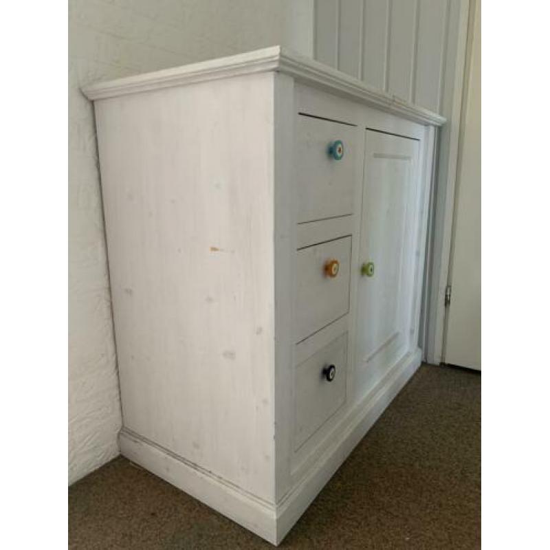 Houten commode kast met lades gebruikt