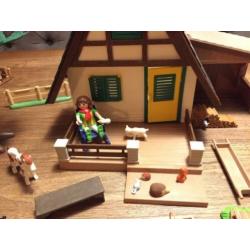 Playmobil boswachtershuis met vele extra's
