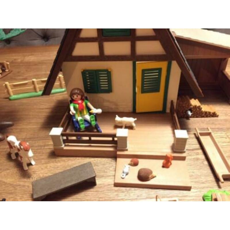 Playmobil boswachtershuis met vele extra's