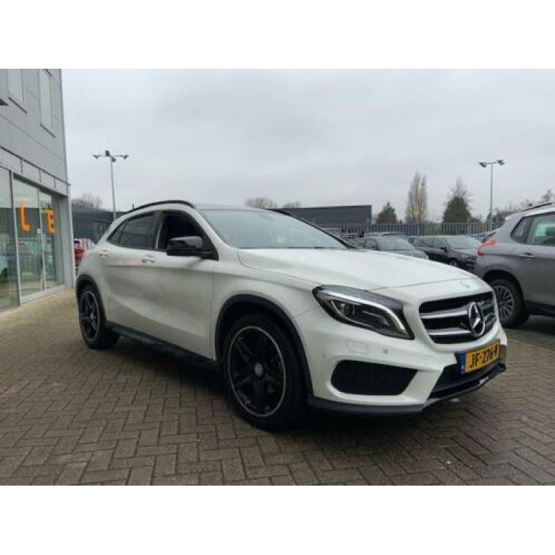 Mercedes-Benz GLA-Klasse 180 Ambition | AMG-styling Night Ed