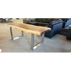 i110 suar tafel met stalen frame poot maat 200x90