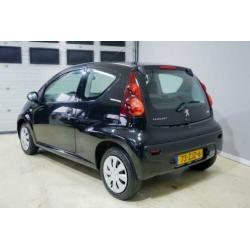 Peugeot 107 1.0 Access Accent AIRCO APK nieuw