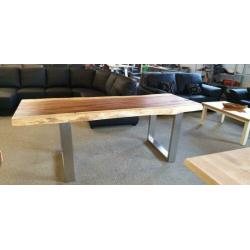 i110 suar tafel met stalen frame poot maat 200x90
