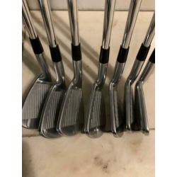 Mizuno MP-18 SC; set P-4; Dynamic Gold; Golfpride midsize 4+