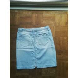 Stoere jeans rok van Tommy Hilfiger, mt 31