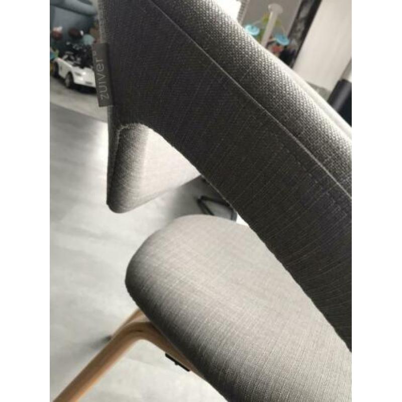 4x ZUIVER eetkamerstoelen - grijs stof