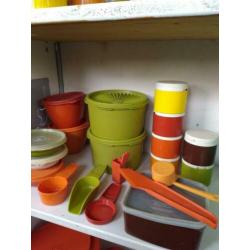 Tupperware retro, werkt nog prima. Diverse sets.