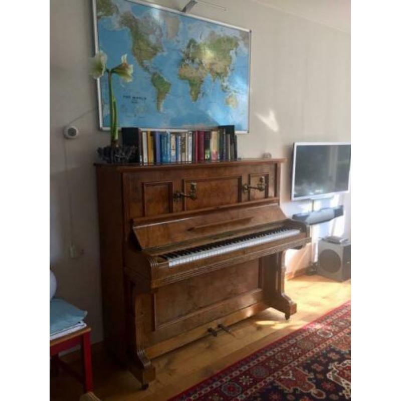 Winkelmann piano in goede staat, prima bespeelbaar ????