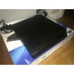 Playstation 4 Slim 500gb met Black Ops 3
