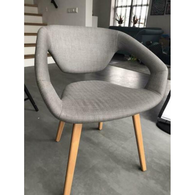 4x ZUIVER eetkamerstoelen - grijs stof
