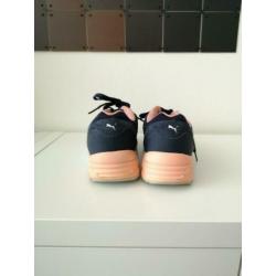 Puma sneaker maat 39