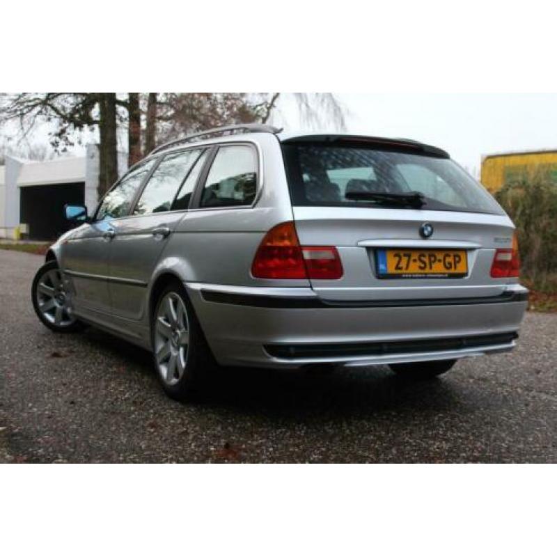BMW 3-serie Touring 320i Executive 170pk AUT Leder Dakje NAP