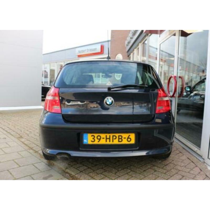 BMW 1-serie 118i Business Line / Cruise / Navi