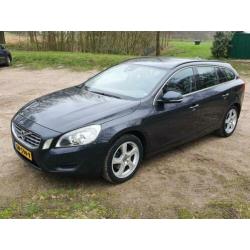 Volvo V60 2.0 D3 2011 Grijs 163 pk