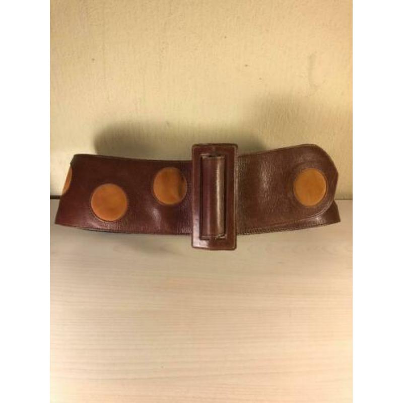 SCA10 Bruine Brede Riem 9cm Retrostijl Lichtbruine Rondjes