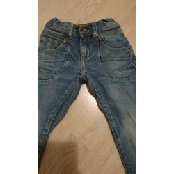 Stoere broek Petrol mt 104