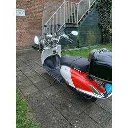 Nette agm retro snor scooter