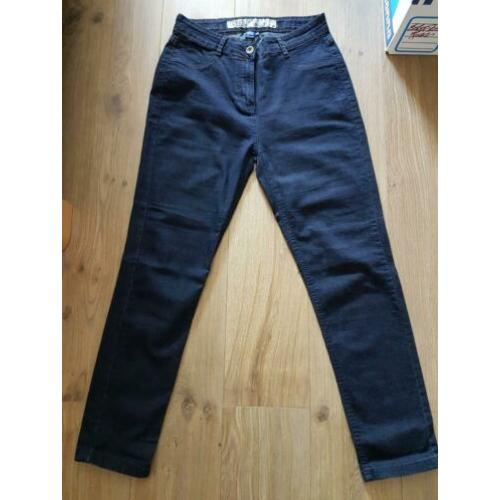 Nooit gedragen CECIL jeans. 34 (mt. 42/44)