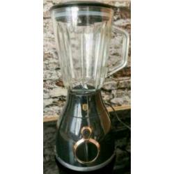 Nieuwe blender met beschrijving