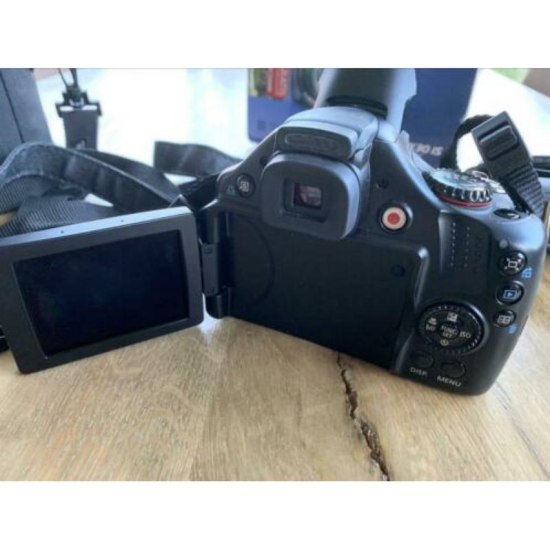 Canon PowerShot SX30 IS digital